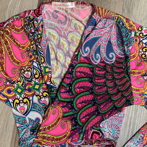 Top - Picture 2 of 2